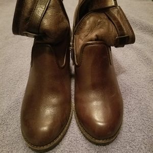 Tory Burch brown boots
